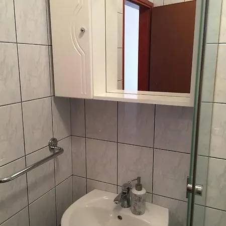 Ana Apartment